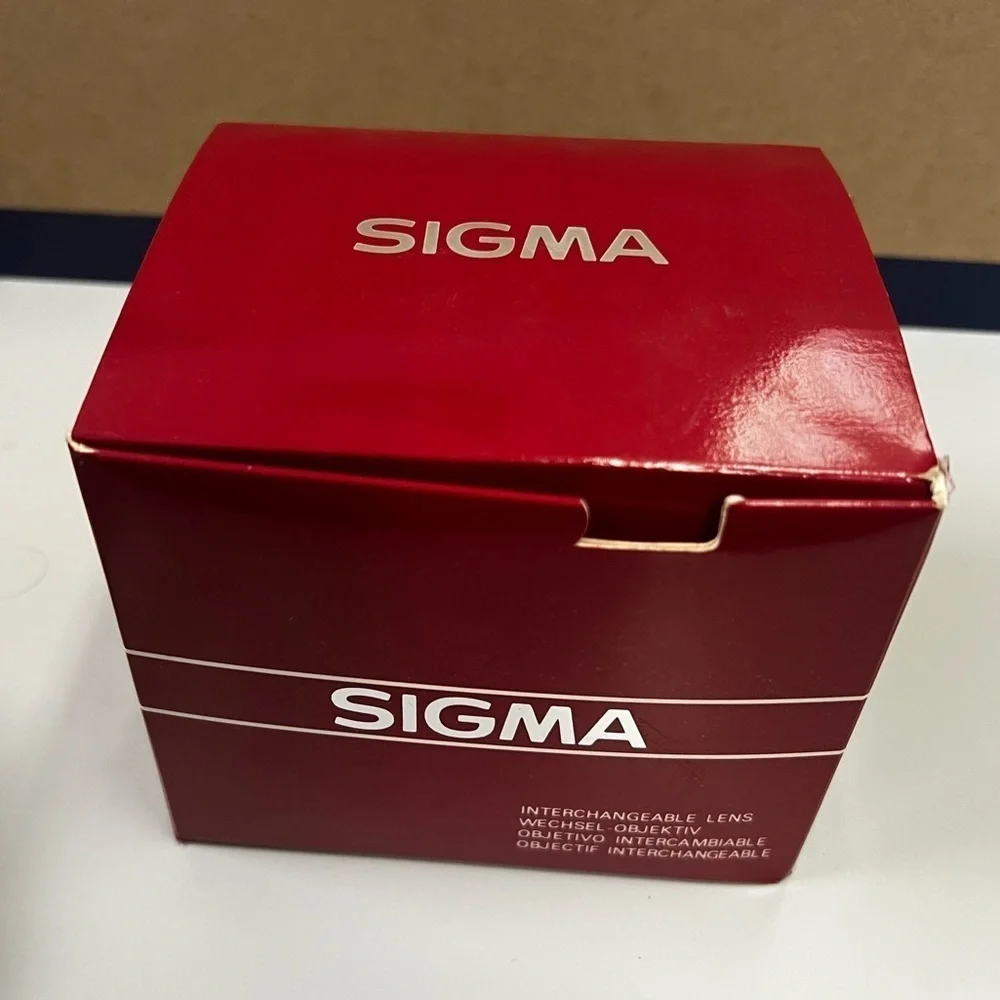 Sigma One Touch Zoom For Minolta 35-70mm F/2.8-4 Lenses